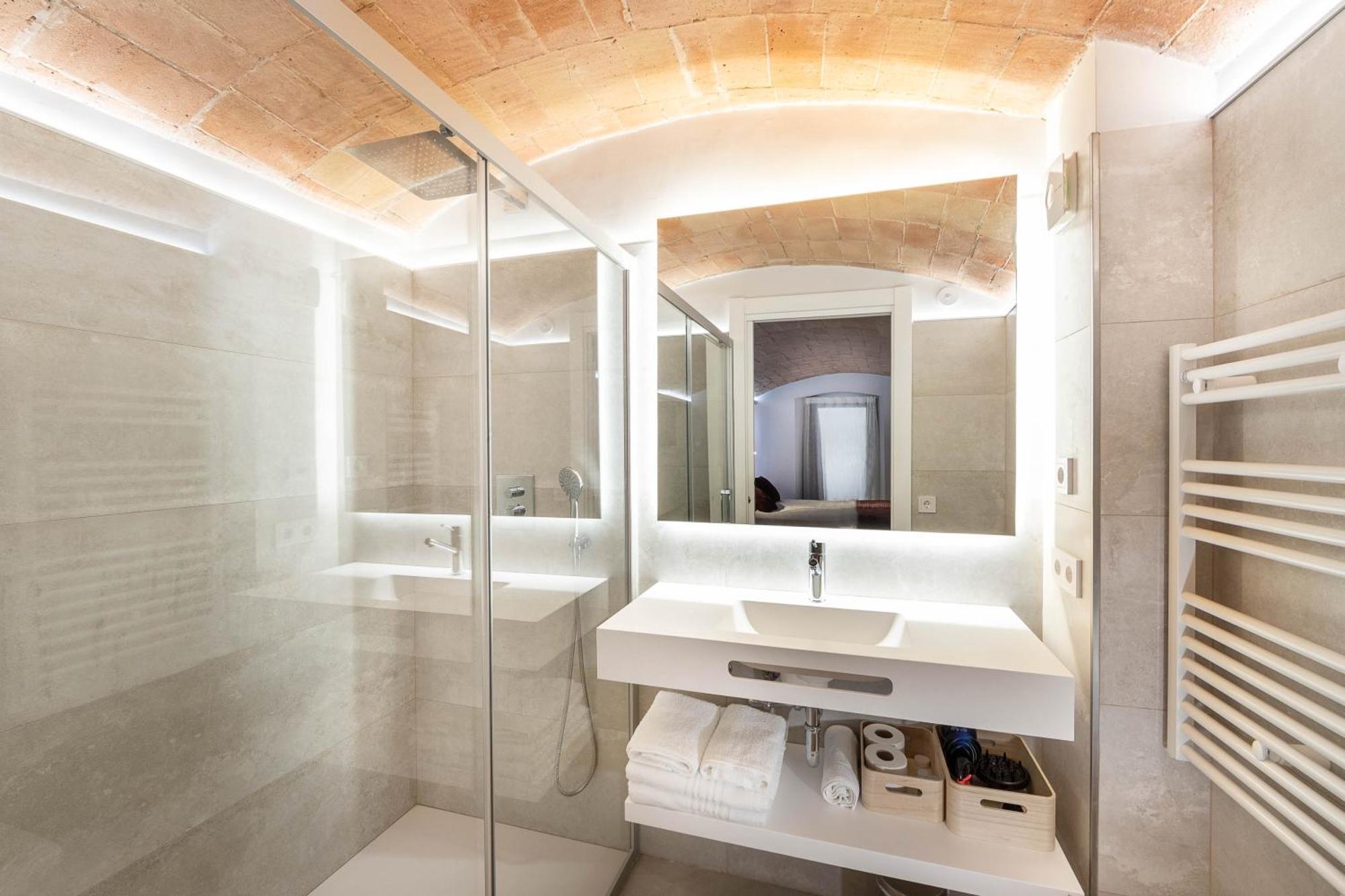 C&C Apartments Figueres  Exterior photo